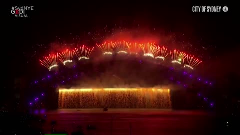 Capodanno 2020, gli spettacolari fuochi d'artificio a Sydney in Australia