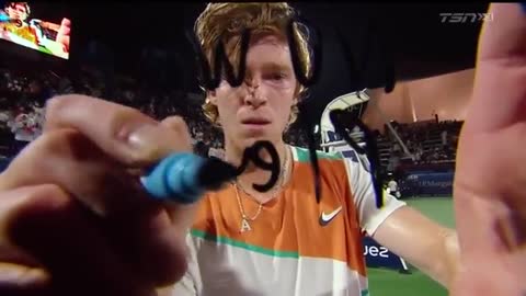 Russian tennis player Andrey Rublev writes "No War Please"