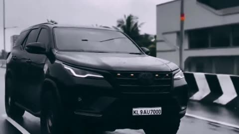 Fortuner black