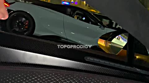 McLaren 765 VS Bugatti Chiron