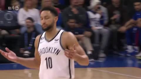 Ben Simmons makes both of his first free throws despite Philly fans best efforts