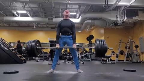 Alu deadlift PR: 435