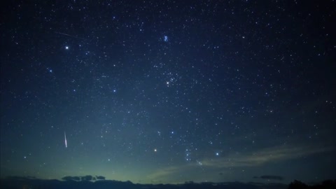 summer night starry sky, meteor swarms appear