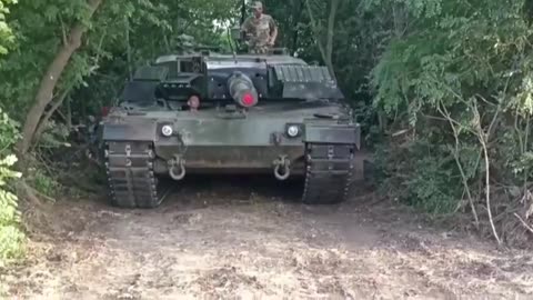 And here is a video with a German Leopard 2A4 tank