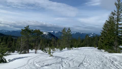 Enjoying the Peace & Quiet – Potato Hill Sno-Park – Central Oregon – 4K