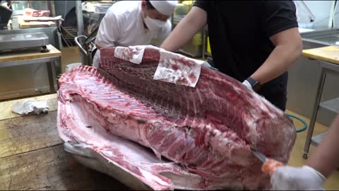 Big Tuna Fish Cutting and Cooking