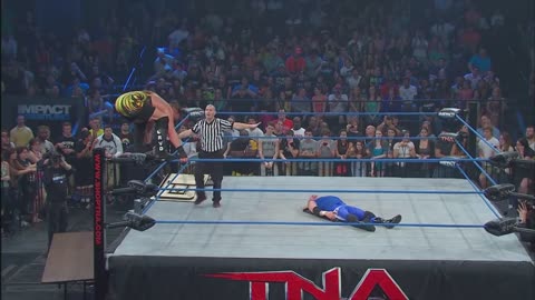 (2013.12.01) Rob Van Dam vs Jerry Lynn - TNA One Night Only Xtravaganza