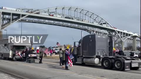 USA: 'Freedom Convoy' truckers continue blockade of border crossing