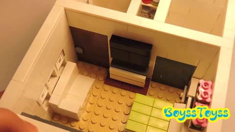 Miniature House with a Narrow but very Neat Room