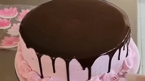 Satisfying making birthday cake