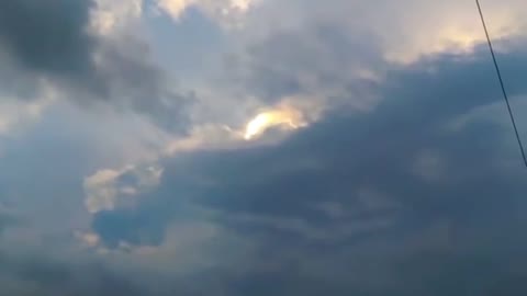 A strange phenomenon in the sky