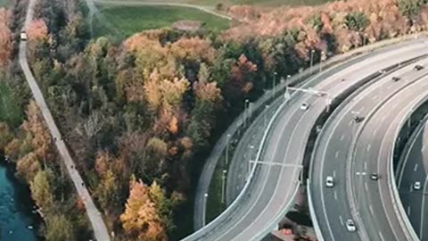 Why does no speed limits on the Autobahn work in Germany?