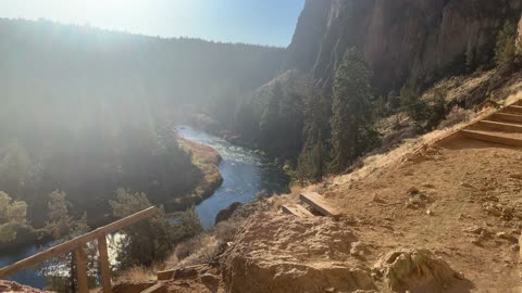 Central Oregon – Smith Rock State Park – Perspective from Asterisk Pass – 4K