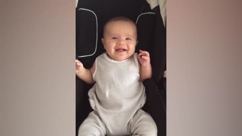 Try not to laugh - extremely funny baby videos