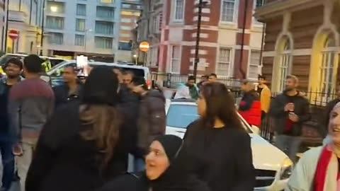 Radical Islamists screeching in London.
