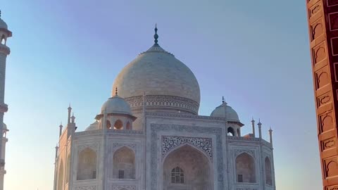 Yad mein koi banaye rahe hasi Taj Mahal