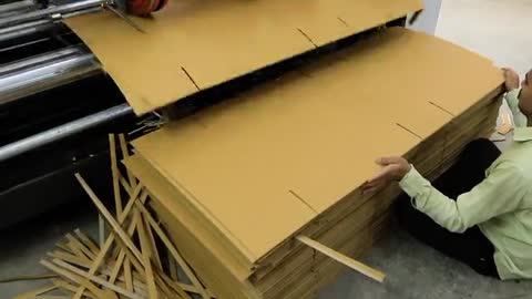 Pizza Box Making Machine ·