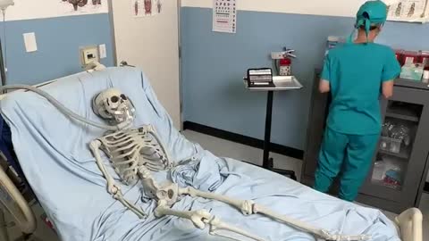 Skeleton at hospital scared nurse #Shorts