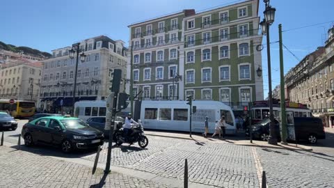A Day in Lisbon, Portugal 🇵🇹 | exploring the city, trying pastel de belém | mini travel vlog