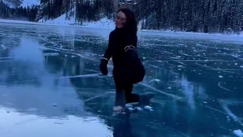 Ice dance! ❄️⛸️ Thoughts? @carlottaedwards #iceskating #dance #fyp #dancing