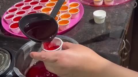 Who else loves Jell-O shots 😍 #viral #recipes #cocktails #jelloshot