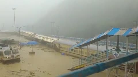 Floods in northeast India kill 11