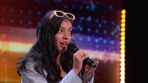 19-year-old singer Summer Rios from Brunswick, Ohio impresses the judges with her cover of