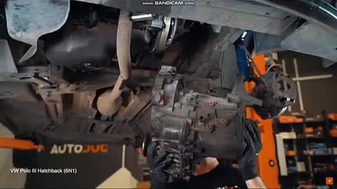 Repair car routine by mechanic