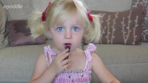 The Most Dazzling Make Up Tutorial By A 2-Year Old