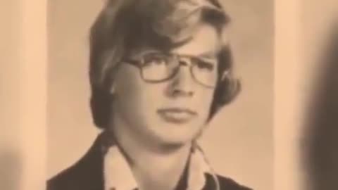 JEFFREY DAHMER-TRUE TO LIFE SERIAL KILLER