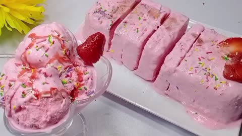 App ki sab ki fermaishay kam kerch ma strawberry ice-cream homemade