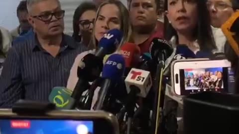 María Corina após nova investida do regime: Meu time é todo da Venezuela, não vão me isolar.