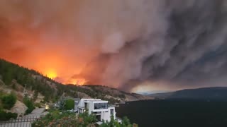 Massive wildfire spreading in British Columbia