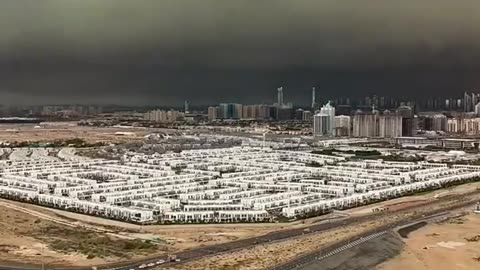 Dubai | Timelapse de la enorme tormenta que causó el diluvio bíblico.