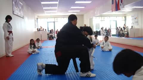 3-Year-Old Tries to Break Board in Taekwondo | Taekwondo Kid