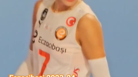 Baladin Hande Turkish volleyball spiker