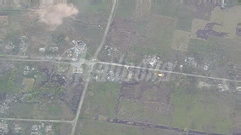 Russian Artillery Bombards Ukrainian Positions in Robotyne