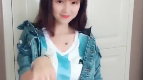 美女热舞