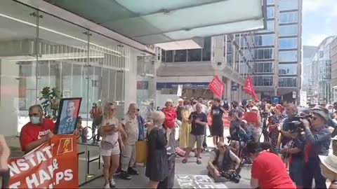Crowd Outside Labour NEC meeting (20.07.21)
