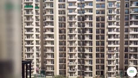 Gaur City 1st Avenue Resale Flats Noida Extension