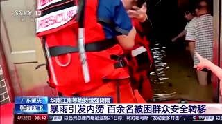 Many trapped by unseasonal floods in China