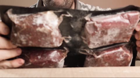 Meat Boxes vs. Grocery Shopping: Why Subscription Services Are the Future of Meat Consumption