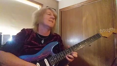 Cari Dell female lead guitarist jamming Texas Blues