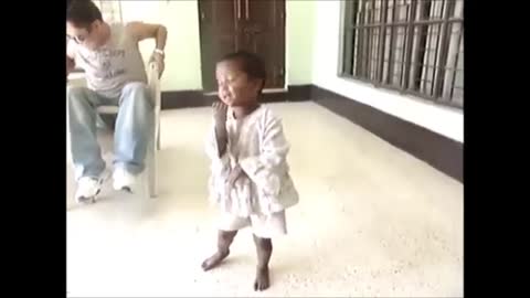 the most funny video of child singing indian a song