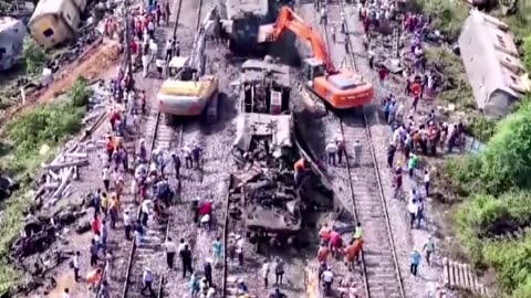 Investigators suspect human error in India train crash