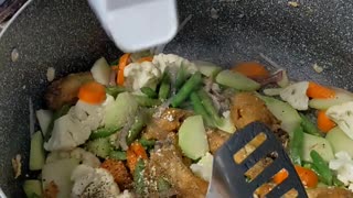 Momma Goat Cooking - Chop Suey - Vegetables Never Rocked Out This Hard