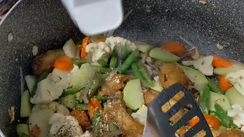 Momma Goat Cooking - Chop Suey - Vegetables Never Rocked Out This Hard