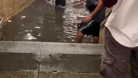 NEW YORK CITY SUBWAY FLOODS!