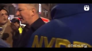 ALEC BALDWIN SCREAMS AT PRO PALESTINE SUPPORTER