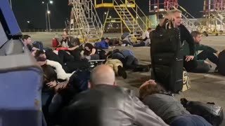 🌪️ Israel Conflict | Tel Aviv Airport Passengers Take Cover Amid Gaza Rocket Strikes | RCF